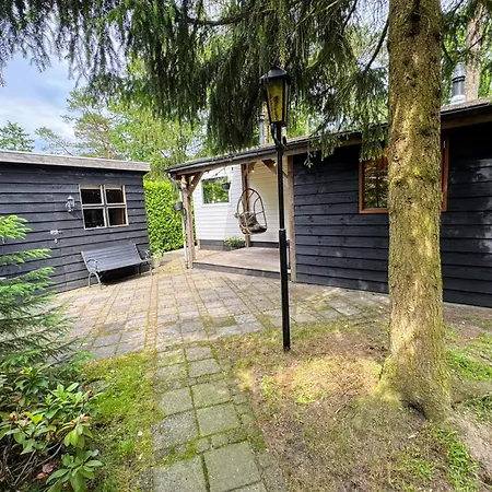 Holiday home Sfeervol De Dassenburcht Emst