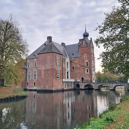 Сasa de vacaciones Sfeervol De Dassenburcht