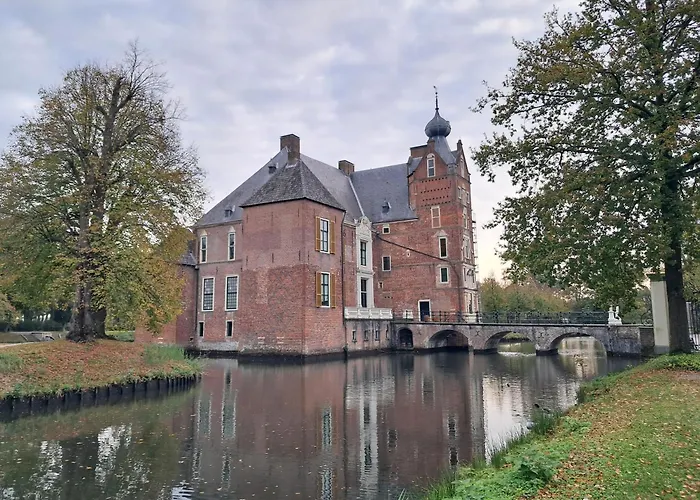 Semesterbostad Sfeervol De Dassenburcht